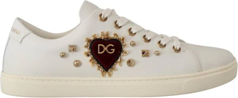 Dolce & Gabbana Leren Sneakers met Gouden Studs en Rood Fluweel Hart Borduurwerk White