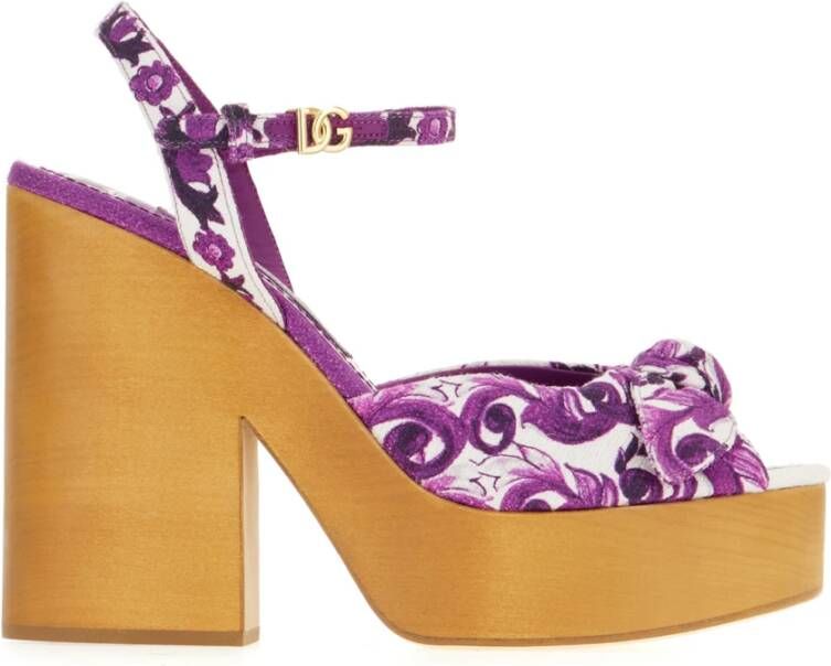 Dolce & Gabbana Stijlvolle Sandalen voor de Zomer