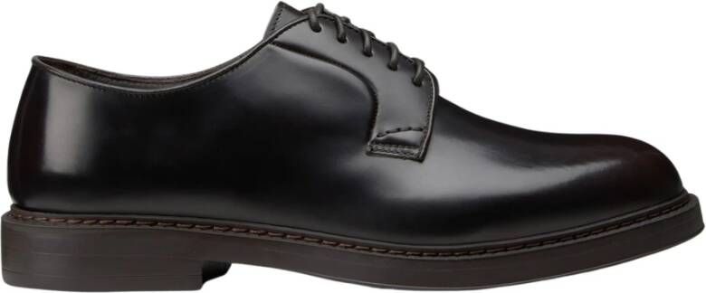 Doucal's Zwarte leren veterschoenen met platte zool