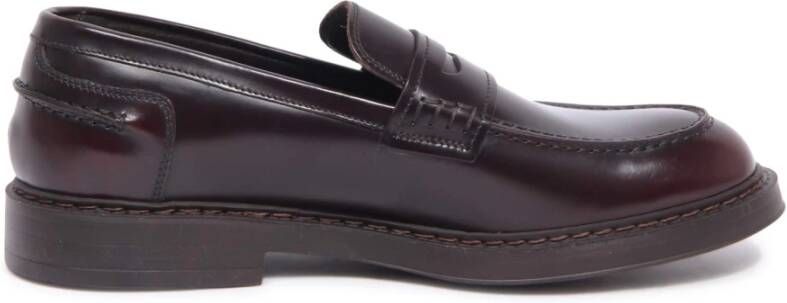 Doucal's Bordeauxkleurige Horse Loafer gemaakt in Italië