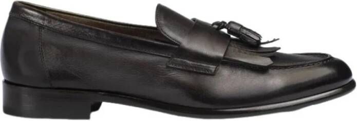 Doucal's Bruine leren loafer met franjes