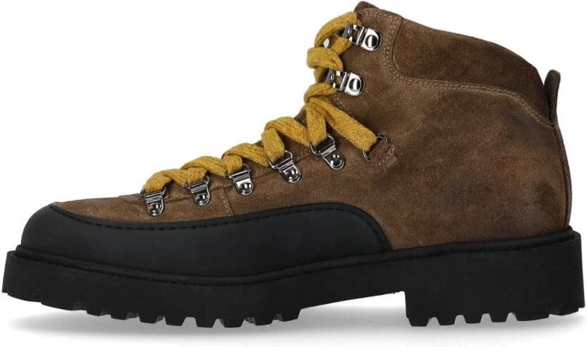 Doucal's Upgrade je schoenencollectie met Hummel suède schoenen Bruin Heren