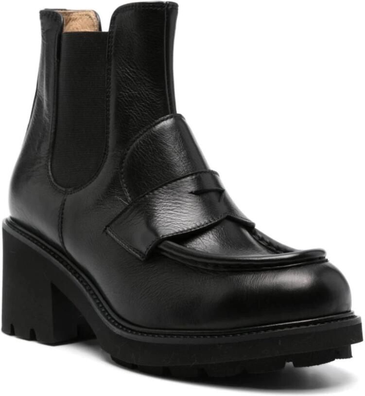 Doucal's Boots Closed Ankle Boots With Elastic Side Panels in zwart