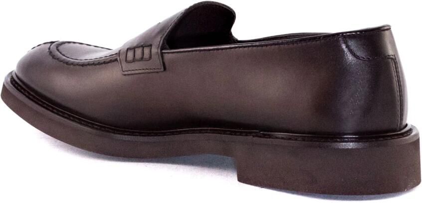 Doucal's Donkerbruine leren loafers met maskerdetail