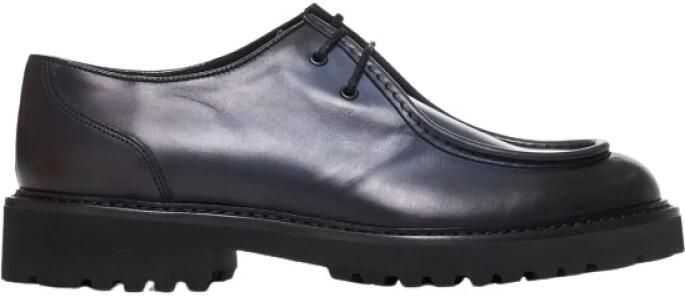 Doucal's Lace-up Shoe