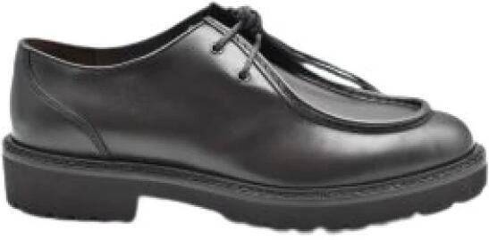 Doucal's Laced Shoes