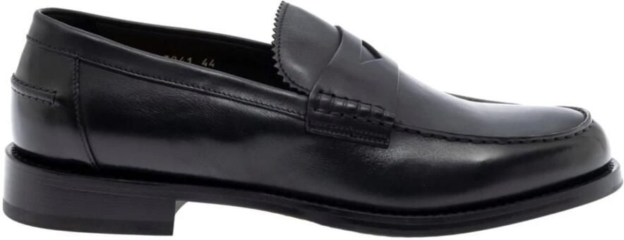 Doucal's Penny Loafer IT
