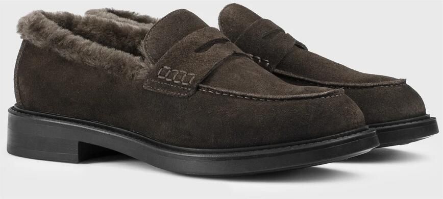 Doucal's Classic Slip-On Loafers in bruin