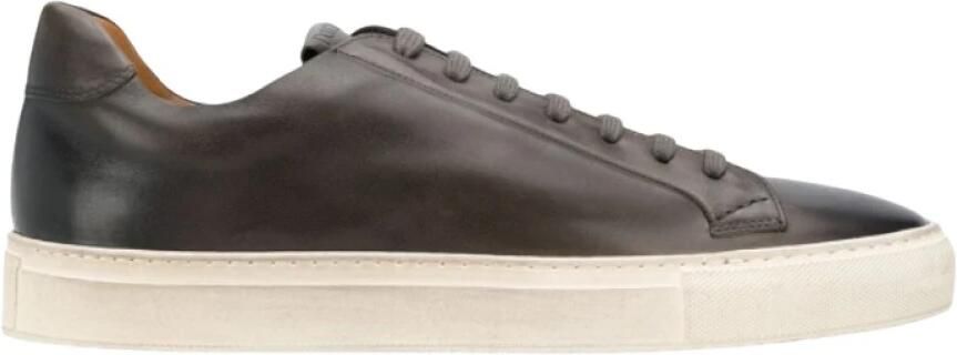 Doucal's Sneaker van leer