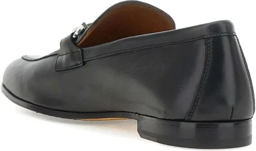 Doucal's Zwarte leren loafers met klem