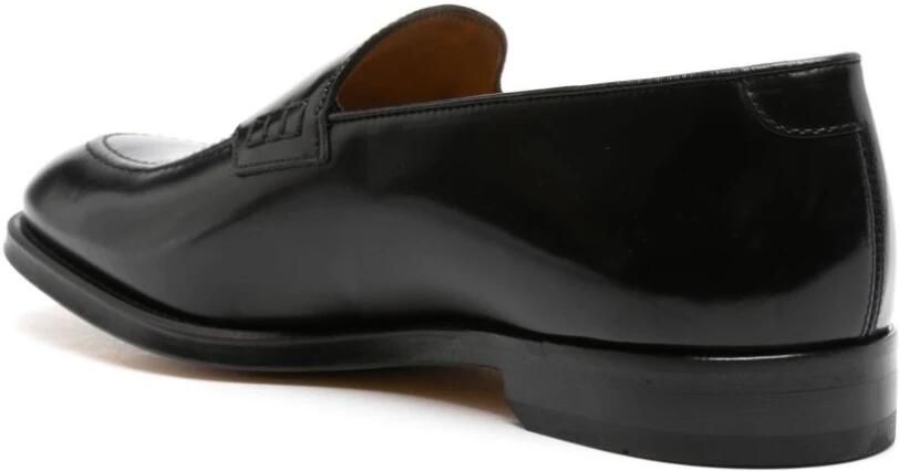 Doucal's Zwarte leren mocassins met dia tsnit
