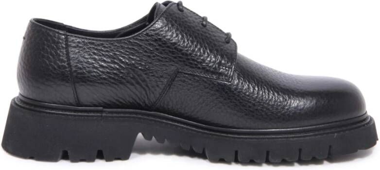 Doucal's Italiaanse leren veterschoenen