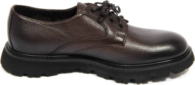Doucal's Italiaanse leren veterschoenen