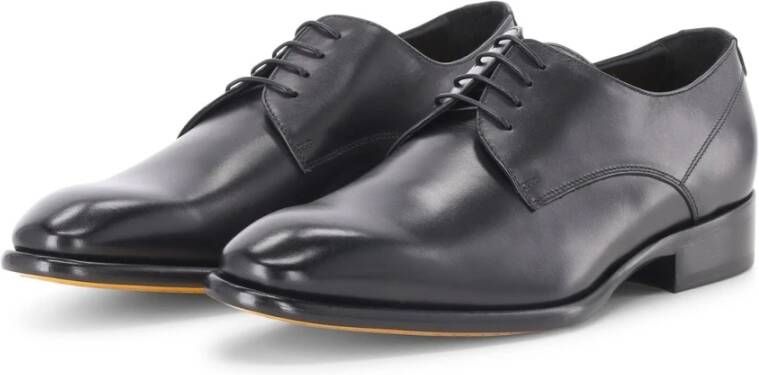 Doucal's Klassieke leren veterschoen