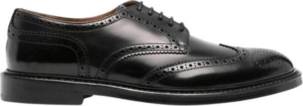 Doucal's Klassieke Wingtip Leren Schoenen
