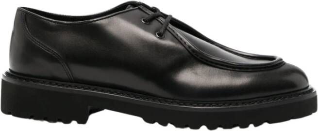 Doucal's Platte Schoenen voor Mannen