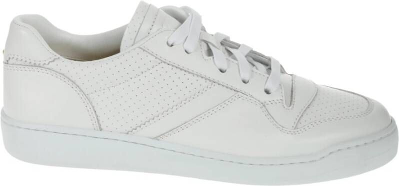 Doucal's Italiaanse Ambachtelijke Geperforeerde Leren Sneakers Wit