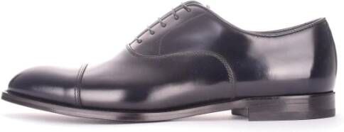 Doucal's Schoenen met veters