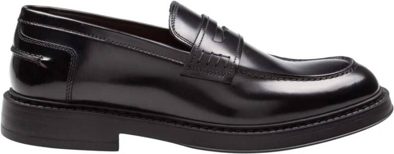 Doucal's Zwarte Loafer Schoenen Klassieke Stijl