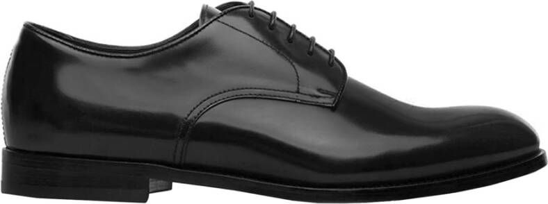 Doucal's Zwarte Schoenen met Veters Elegante Stijl