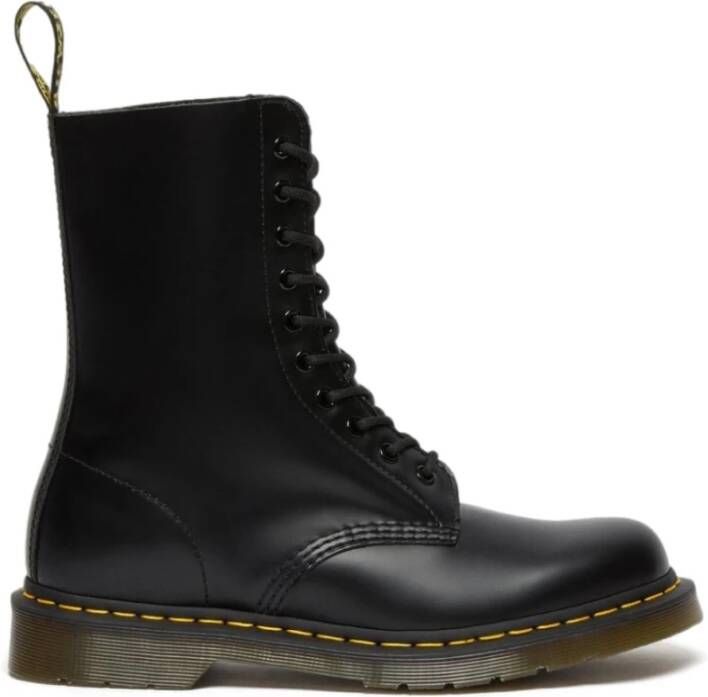 Dr. Martens Zwarte Leren Laarzen met Logo Treklus Black