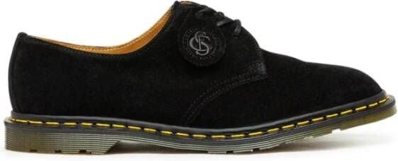 Dr. Martens Low-Top Sneakers Archie Ii Made In England Lace-up Derby in zwart