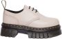 Dr. Martens Ivoor Kleurige Platte Schoenen met Unieke Stijl en Comfort Beige Dames - Thumbnail 3