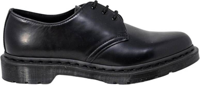 Dr. Martens Stijlvolle zwarte platte schoenen voor Black