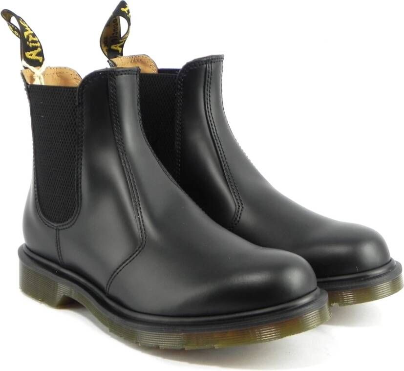 Dr. Martens Zwarte Leren Laarzen met Elastische Inzetstukken Black