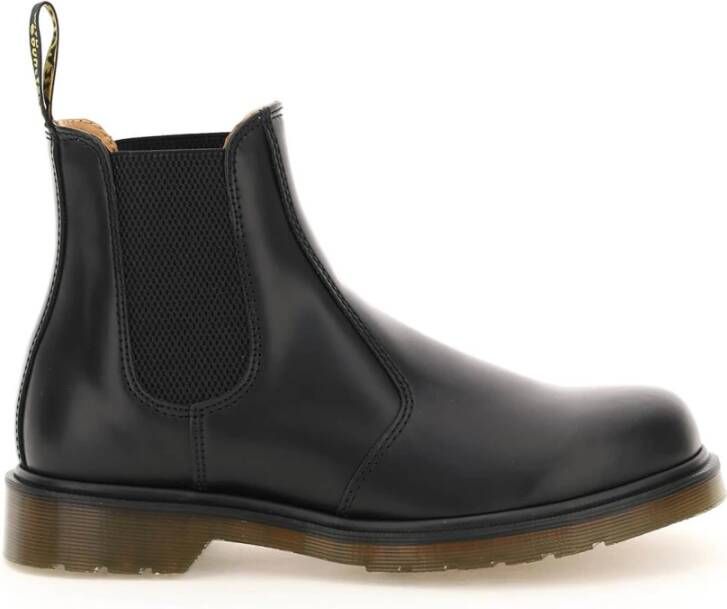 Dr. Martens Zwarte Leren Laarzen met Elastische Inzetstukken Black