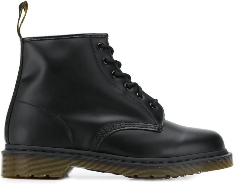 Dr. Martens 101 Enkelboots met veters