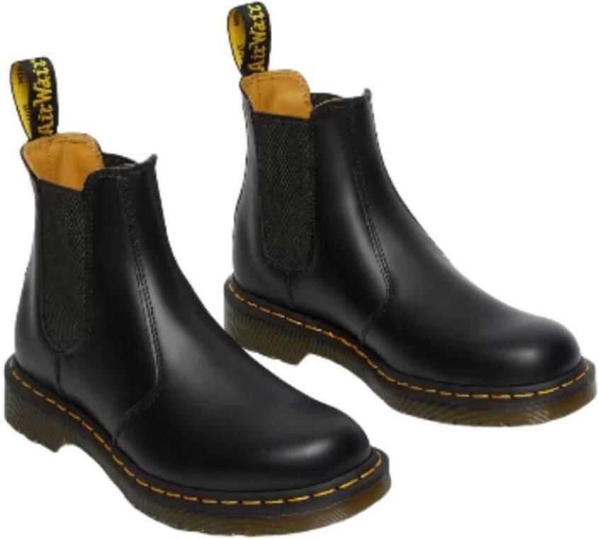 Dr. Martens Klassieke Chelsea-laarzen van glad leer met gele stiksels en AirWair-logo Black - Foto 9