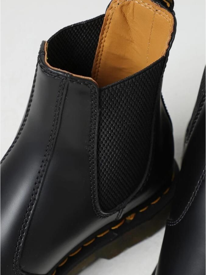 Dr. Martens Klassieke Chelsea-laarzen van glad leer met gele stiksels en AirWair-logo Black - Foto 14