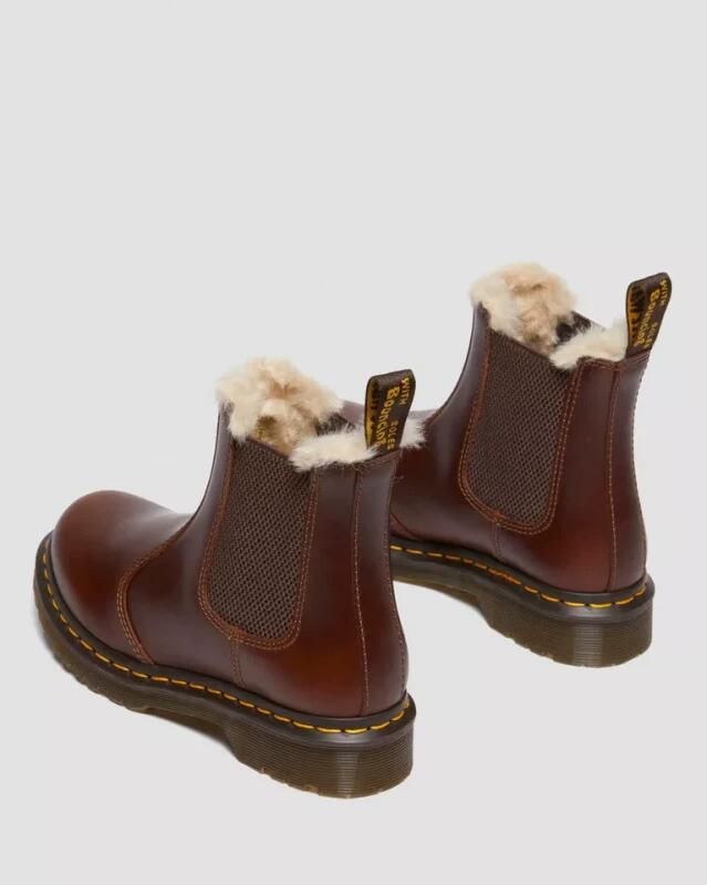 Dr. Martens Women's 2976 Leonore Orleans Winterschoenen bruin