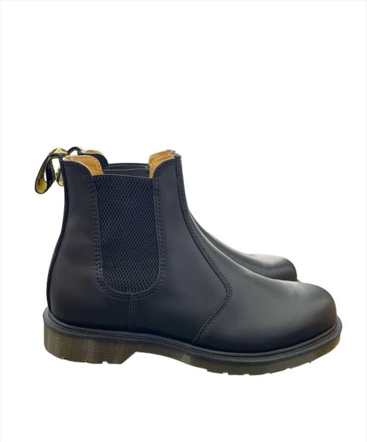 Dr. Martens Zwarte Leren Laarzen met Elastische Inzetstukken Black