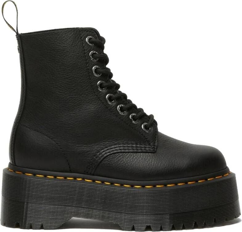 Dr. Martens Zwarte veterschoenen met hoge platform voor moedige vrouwen Black Dames