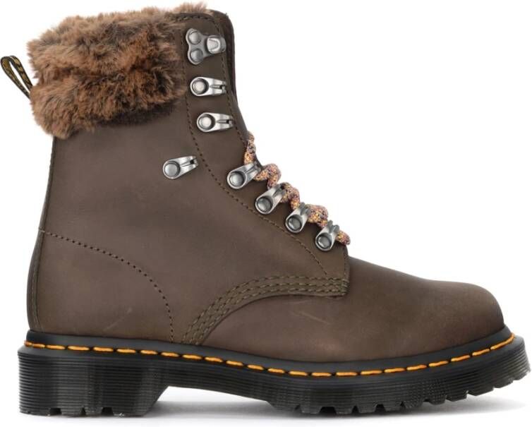 Dr. Martens Winterlaarzen Bruin Dames