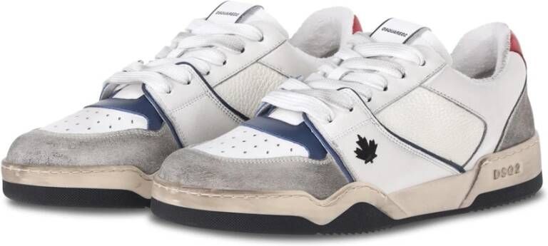 Dsquared2 Gebruikte Look Leren Sneaker met Moderne Accenten