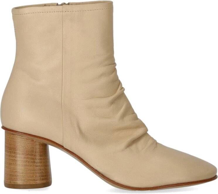 Elena Iachi Boots Charme Ecrú Heeled Ankle Boot in beige