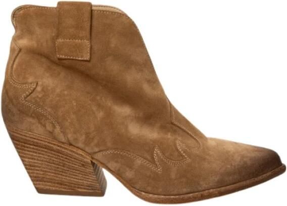 Elena Iachi Texano Boot