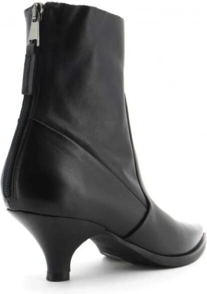 Elena Iachi Thais Enkellaars