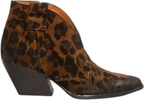 Elena Iachi Enkellaarsjes met luipaardprint van suède