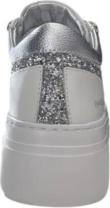 E uelle Vee Low Top Sneakers