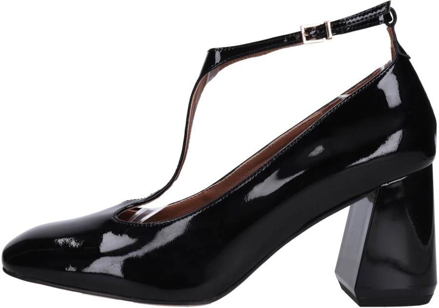 Emanuelle Vee P135 Lakleren Pumps