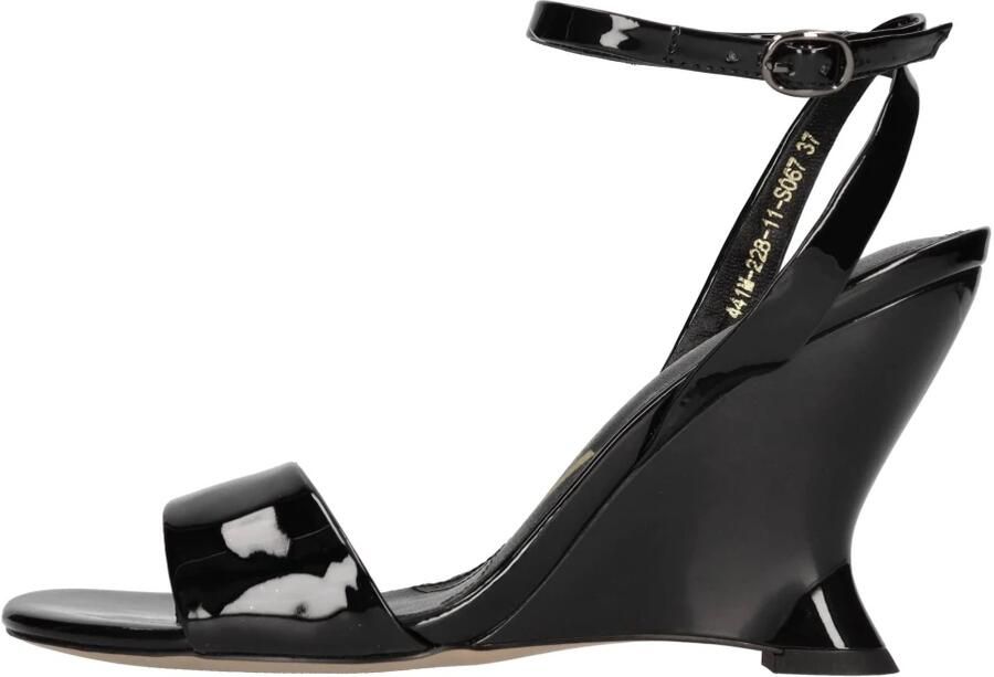 Emanuelle Vee Patent Sandalen