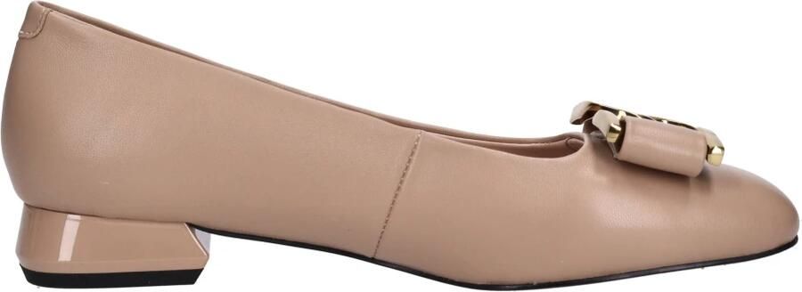 E uelle Vee Platte schoenen Beige