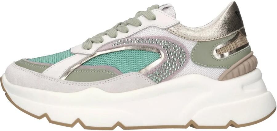 E uelle Vee Sneakers