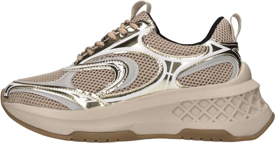 Emanuelle Vee Sneakers