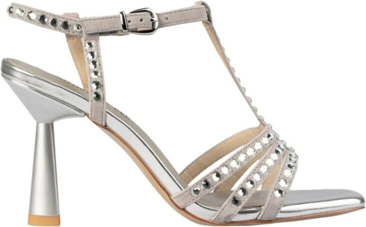 Emanuelle Vee Zilveren Suède Sandalen met Elegante 90mm Hak Gray Dames