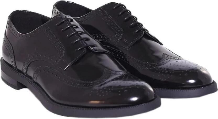 Emporio Ar i Schoen met veters